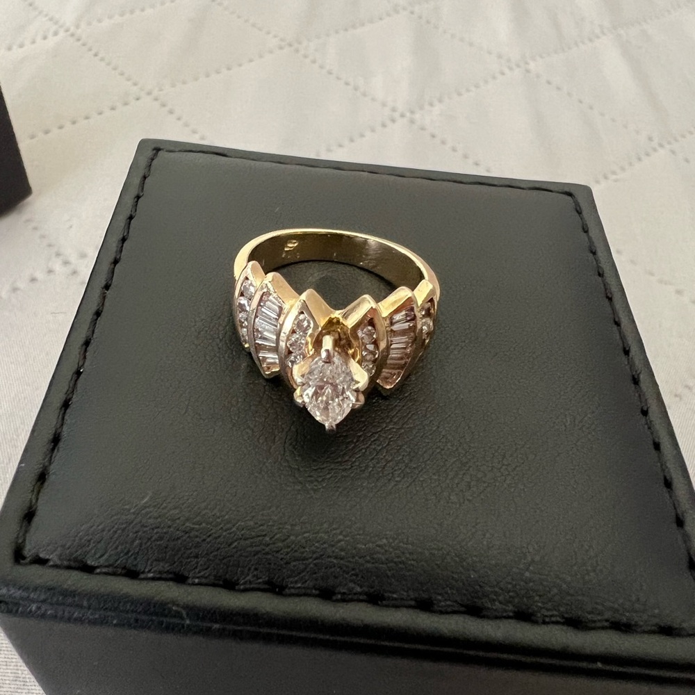 Yellow gold diamonds ring with 3 tears on each side. Diamond 1.50 ctw Bow - Picture 17 of 17